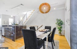 1538 Swann St NW, Washington, DC 20009