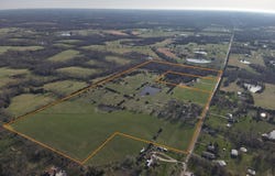 5647 Spiva Crossing, Hallsville, MO 65255