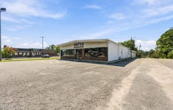 1102 E Broad Avenue, Rockingham, NC 28379