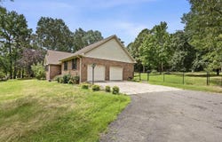 181 Park Rd, Russellville, AR 72802