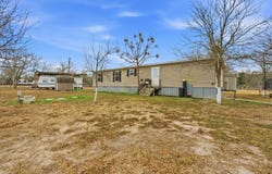1278 Fm 812 Rd, Cedar Creek, TX 78612