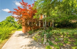 5934 Barnes Ave, Bethel Park, PA 15102