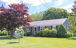 59 Evergreen Drive, Portsmouth, RI 02871