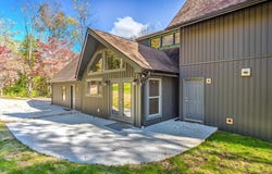 408 Lakecrest Drive, Harriman, TN 37748