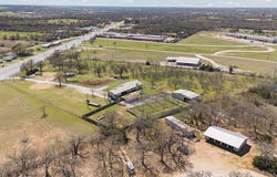 1641 E Henderson Street, Cleburne, TX 76031