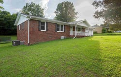 312 Rivermont Rd, Florence, AL 35634