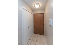 1625 Cedarwood Drive unit: 218, Westlake, OH 44145