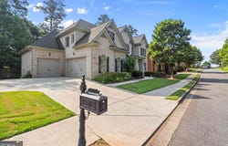 10565 Highgate Manor Court, Duluth, GA 30097