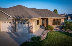 2390 Riviera RD, Sioux Center, IA 51250