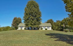 1519 E 515th Road, Brighton, MO 65617