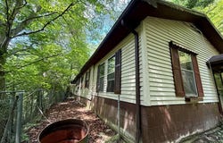 137 Plum Branch Rd, Garrett, KY 41630