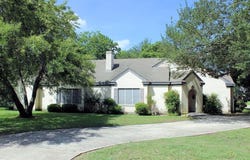 1298 Walter Ellison DR, Lockhart, TX 78644
