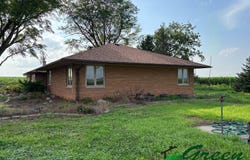 2370 290th Street, Rockwell City, IA 50579