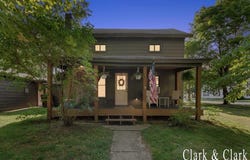 536 E Bond Street, Hastings, MI 49058