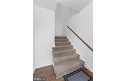 1809 SILVER Court, HAMILTON, NJ 08690