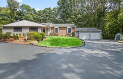 79 Brookhill Lane, Huntington, NY 11743