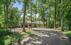 1340 Edgewood Lane, Northbrook, IL 60062