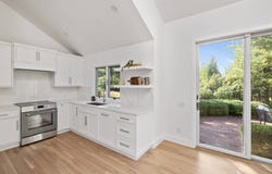 30 Huckleberry Lane, East Hampton, NY 11937