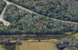 558 Lakeridge Boulevard, Lehigh Acres, FL 33972