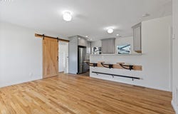 1521 E 2ND ST, Newberg, OR 97132