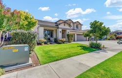 129 E Reese Avenue, Visalia, CA 93277
