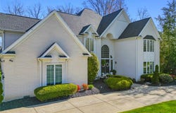 127 Timber Run Drive, Canfield, OH 44406