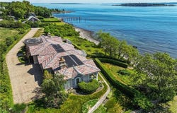 5 Decatur Avenue, Jamestown, RI 02835