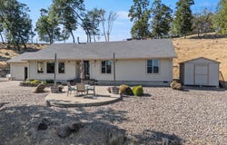 941 COLONIAL RD, Roseburg, OR 97471