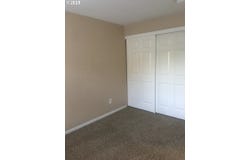 5850 GLEN ECHO AVE, Gladstone, OR 97027