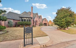1401 Oak Tree Drive, Edmond, OK 73025