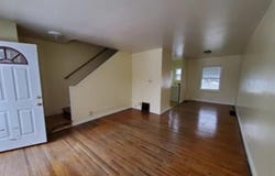 1223 W Mullan Avenue, Waterloo, IA 50701