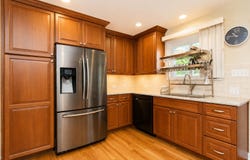 98 Lancaster Lane, Des Plaines, IL 60018