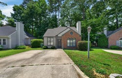 105 Ellsworth Place, Cary, NC 27511