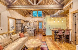 280 Pointe Of View, Blue Ridge, GA 30513