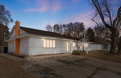 620 North Drive, New Buffalo, MI 49117