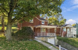 1015 Glencoe, Green Tree, PA 15220