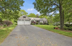 51 Falling Leaf Lane, Osterville, MA 02655