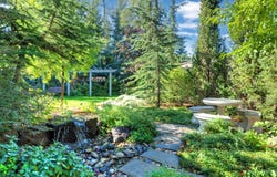 6176 S Verness, Holladay, UT 84121