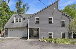 998 Guelphwood Road, Southbridge, MA 01550