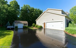75 Blue Jay Way, Clifton Park, NY 12148