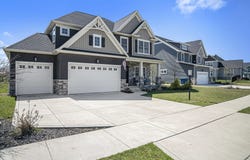 2119 Easton Park Drive, Chesterton, IN 46304