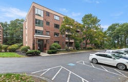 9 Ledgewood Way, Peabody, MA 01960
