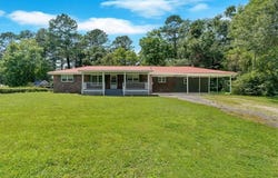 124 Sunset Drive NE, Calhoun, GA 30701