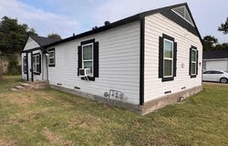 205 NE 22nd Street, Grand Prairie, TX 75050