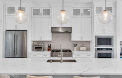 27 Linder Court, Middletown, NJ 07748