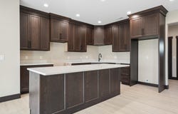 598 Lake Shore Dr., Dyersville, IA 52040