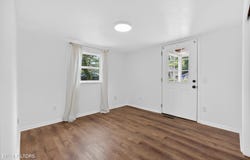 180 Johnson Rd, Oak Ridge, TN 37830