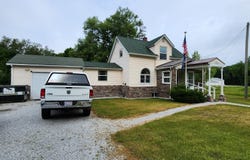 33556 S Townline Road, Drummond Island, MI 49726