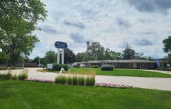 221 Little Peninsula, #313, Elgin, IL 60123
