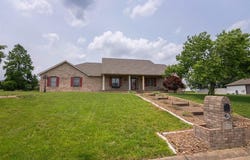 2677 Briarcliff Dr., NEWBURGH, IN 47630